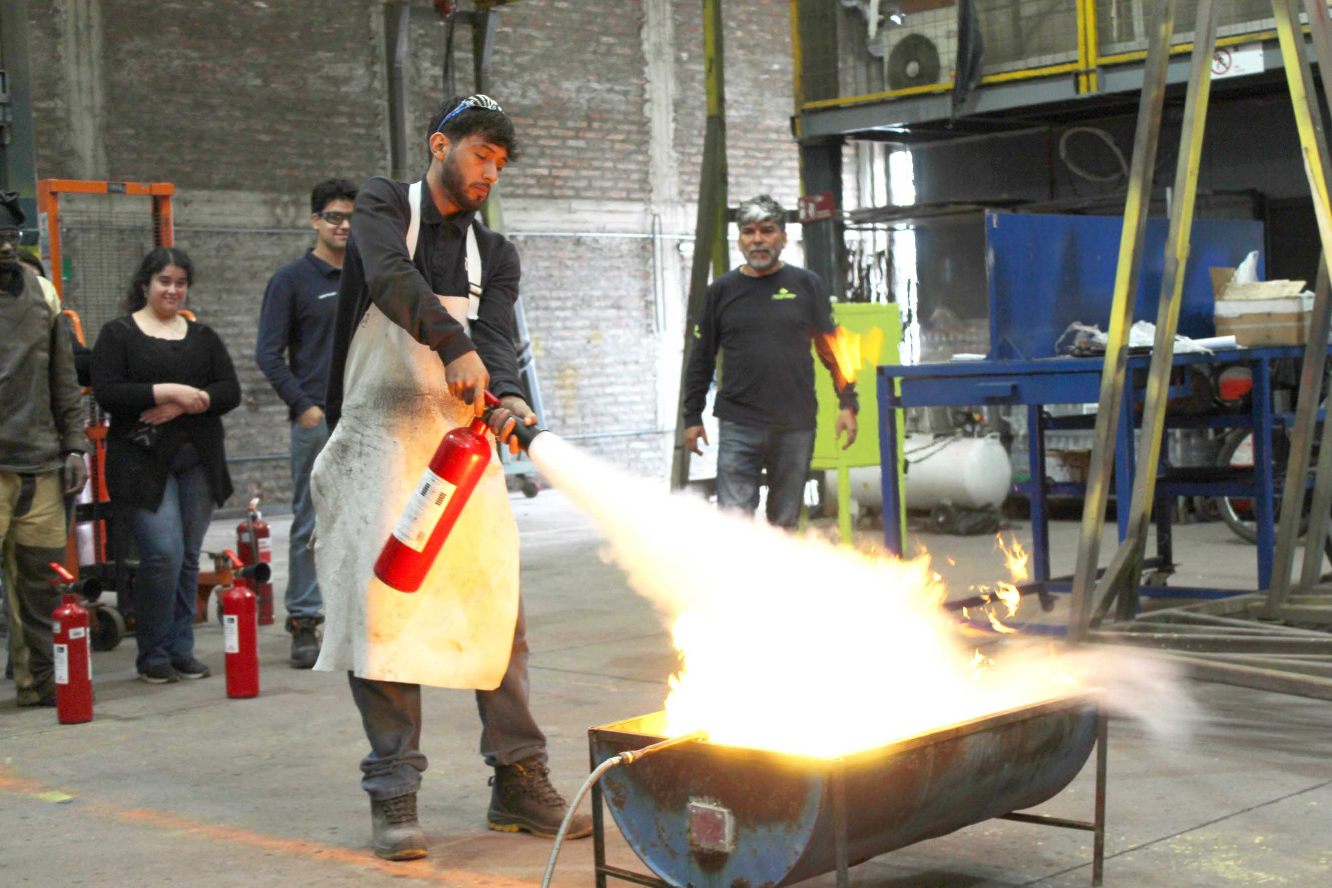 Examen Práctico de Uso de Extintores con Nofire